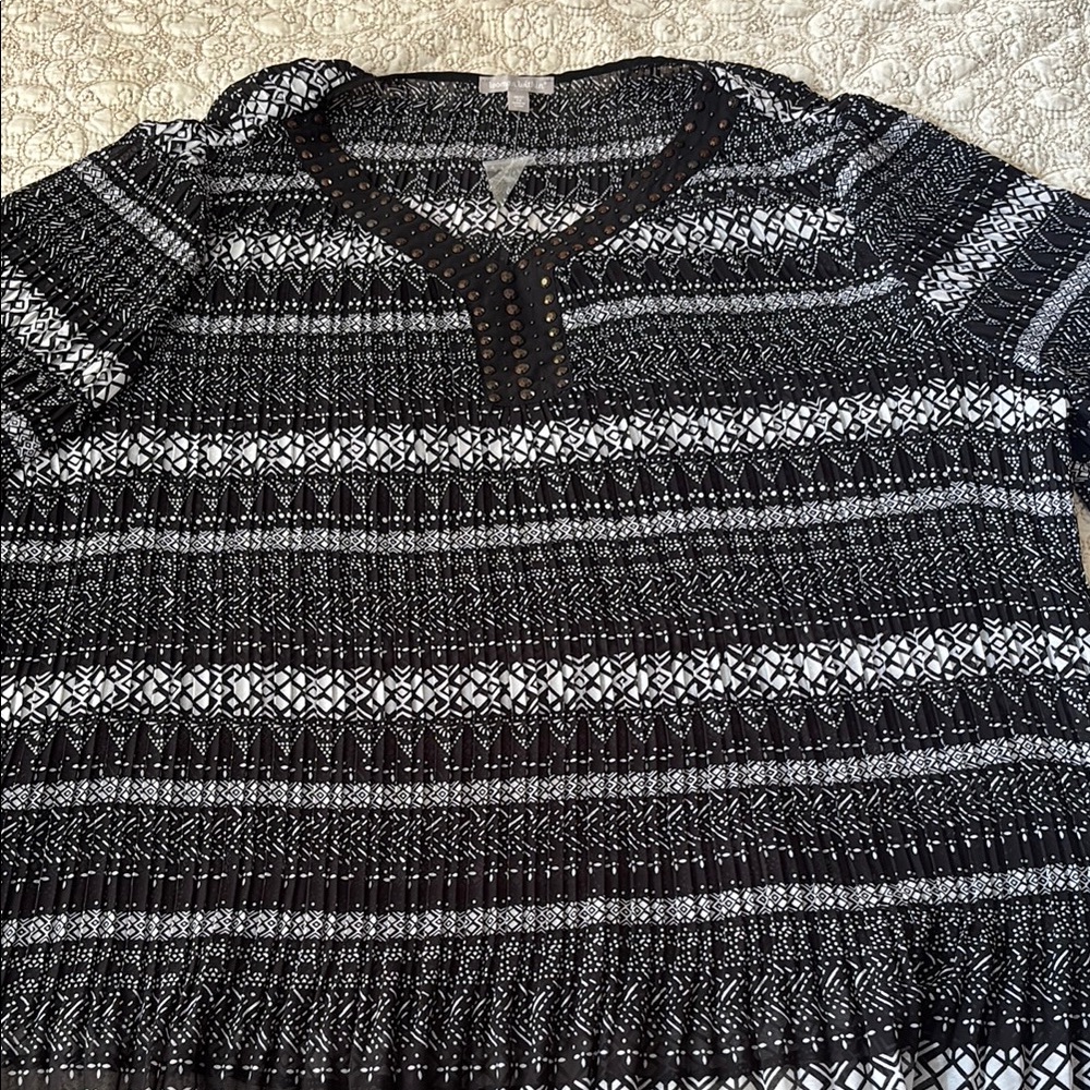 Black and White Patterned Women's Tunic